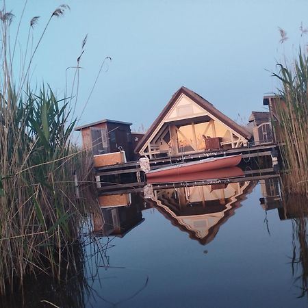 Pfahlbau Sunset I Toplage Elektroboot Inklusive Rust Zewnętrze zdjęcie