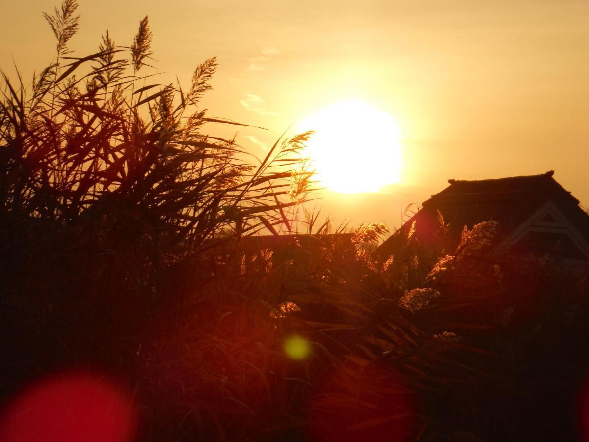 Pfahlbau Sunset I Toplage Elektroboot Inklusive Rust Zewnętrze zdjęcie