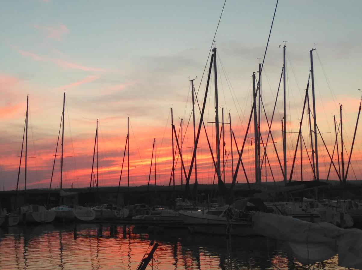 Pfahlbau Sunset I Toplage Elektroboot Inklusive Rust Zewnętrze zdjęcie